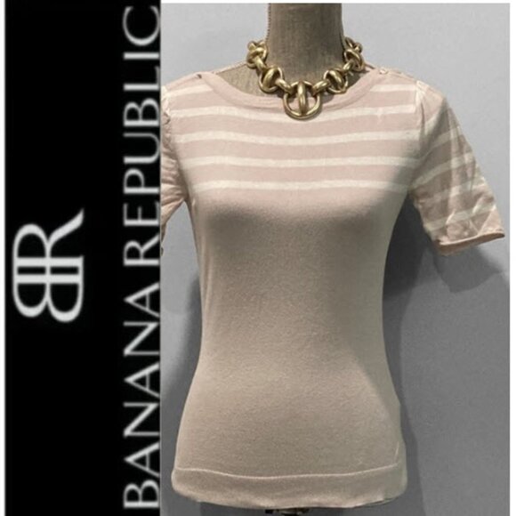 BANANA Republic Soft Knit Short Sleeve Top Sweater - Picture 3 of 13